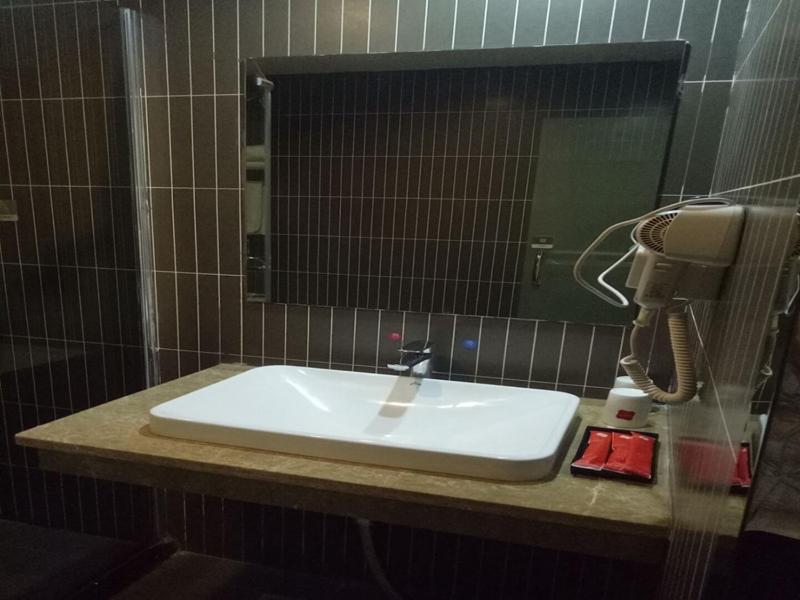 Thank Inn Plus Hotel Jiangxi Fuzhou Jinxi County Government Square Екстер'єр фото